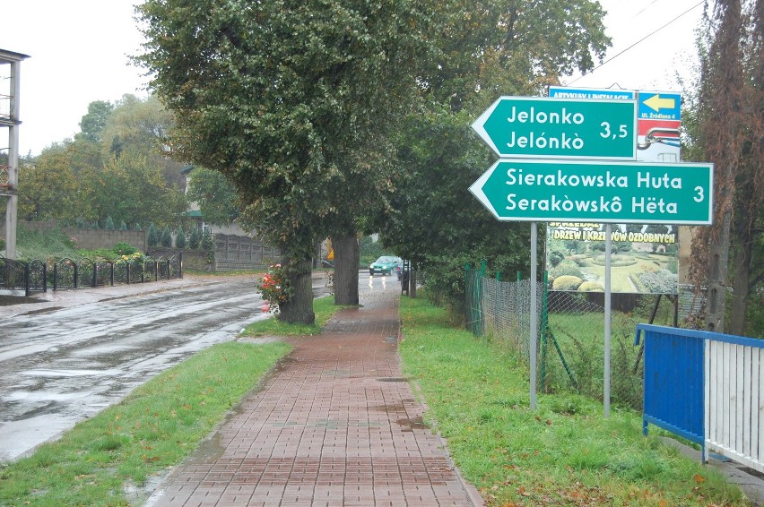 Sierakowice. Coraz więcej dwujęzycznych nazw miejscowości na Kaszubach