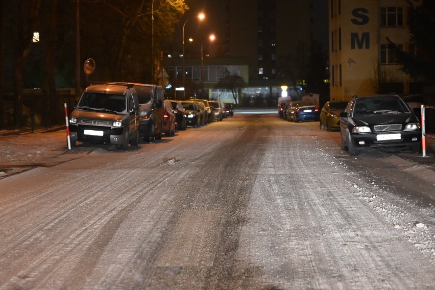 W niedzielę, 7 lutego, wieczorem, na ulicach Kielc panowały...