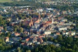 Tak wyglądała panorama Świebodzina widziana z wysokości przelatującego nad miastem balonu [ZDJĘCIA]