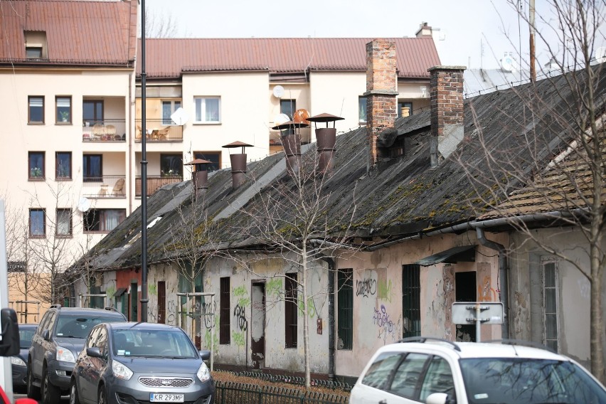 Kraków. Wojna o rudery - opuszczoną "wieś" w sercu Podgórza