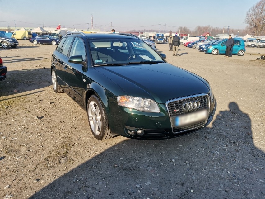 Audi A4 z 2010 roku. Silnik 1,8 benzyna+gaz. Dodatkowe...