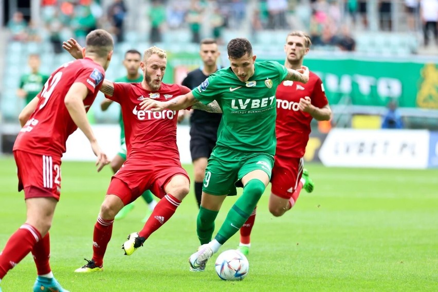 Śląsk Wrocław - Lechia Gdańsk 10.09.2022 r. Oceniamy piłkarzy biało-zielonych. Zawiedli doświadczni zawodnicy. Maciej Gajos to za mało