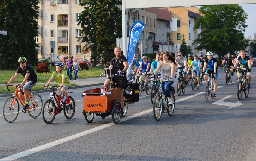 Grudziądzcy rowerzyści wspólnie przejechali ulicami miasta podczas masy krytycznej [zdjęcia, wideo]