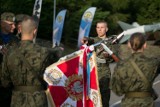 Lębork. Uczniowie PCE odbyli służbę i złożyli przysięgę. Najlepsi na sztandar