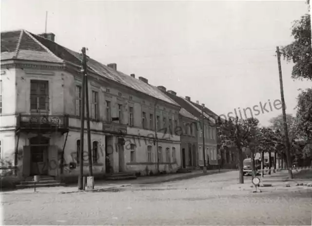 Murowana Goślina: plac Powstańców Wielkopolskich.