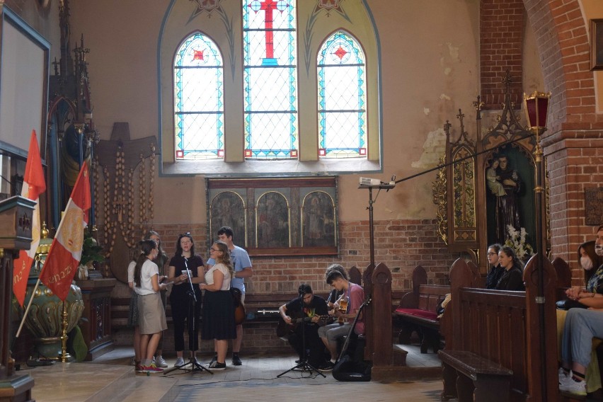 Malbork, Sztum. Elbląska Pielgrzymka Piesza 2020 na Jasną Górę. Grupy Pomezania i Zantyr wyszły do Częstochowy [ZDJĘCIA]