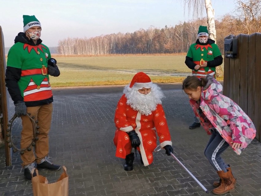 Leszno. Wirtualna Gwiazdka z Szogunami 2020. Wykazali się kreatywnością, a w nagrodę odwiedził ich Św. Mikołaj i elfy [WIDEO I ZDJĘCIA]