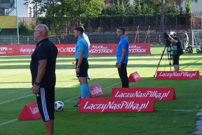 Korona Kielce wygrała z Górnikiem Zabrze 2:1 w Centralnej Lidze Juniorów. Pierwszy gol padł w 19 sekundzie [AKTUALIZACJA, WIDEO, ZDJĘCIA]