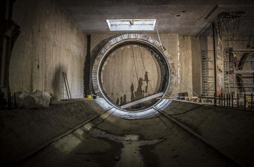 Metro na Targówku. Tunel między stacjami gotowy. Szybciej...