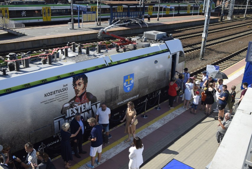 Wizerunek bohatera spod Samosierry i herb Skierniewic na najnowszej lokomotywie PKP Cargo, będą promować miasto w kraju i Europie