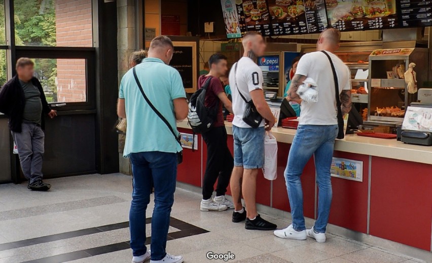 Kamery Google Street View uchwyciły legniczan w Galerii Piastów w Legnicy