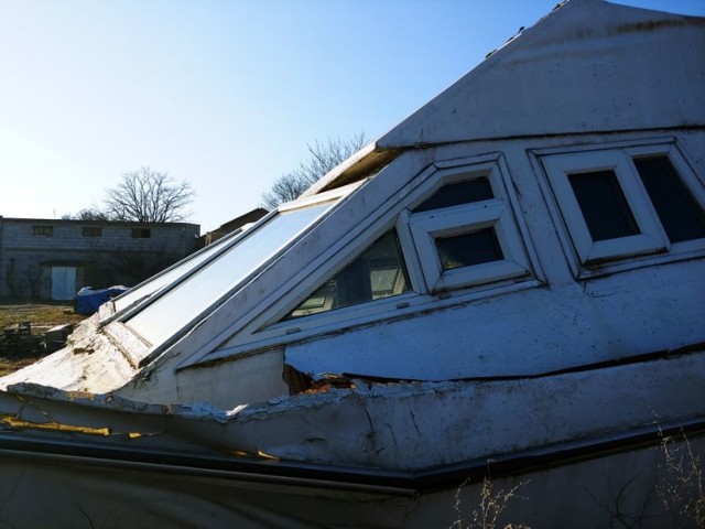 Okna pcv opał łodzi motorowa z drewna