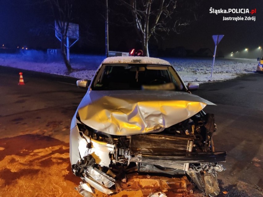 Wypadek w Jastrzębiu. Zderzenie aut w środku nocy na...