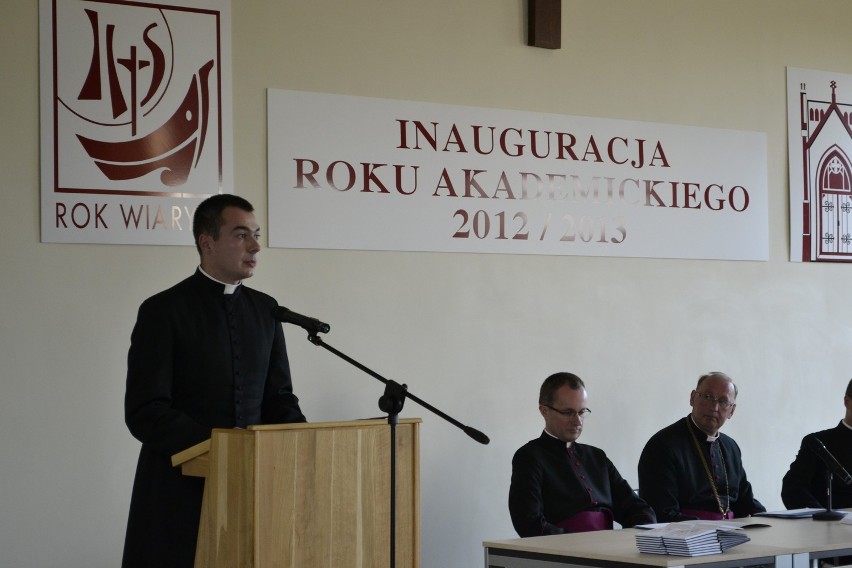 W Pelplinie Nuncjusz Apostolski w  Polsce na inauguracji Roku Wiary i roku akademickiego WSD
