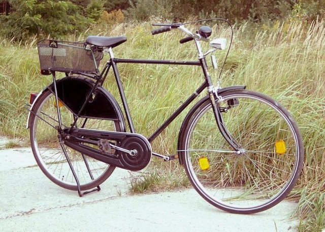 Holenderski rower miejski - Pointer Corzano; http://pl.wikipedia.org/wiki/Grafika:Brosen_city_bicycle.jpg