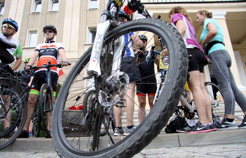 W Polsce rowerzysta nie musi posiadać licznika prędkości,...