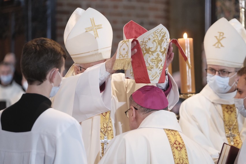 W sobotę o 11 w katedrze odbędzie się ingres nowego biskupa...