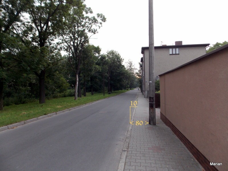 Ulica kolejowa w Rybniku nadal niebezpieczna dla pieszych