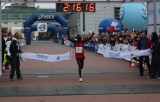 13. Poznań Maraton: Wygrał Kenijczyk, poznaniak trzeci! [zdjęcia]