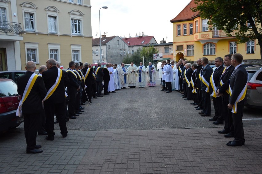 Lębork. Figura Matki Boskiej Fatimskiej nawiedziła Lębork