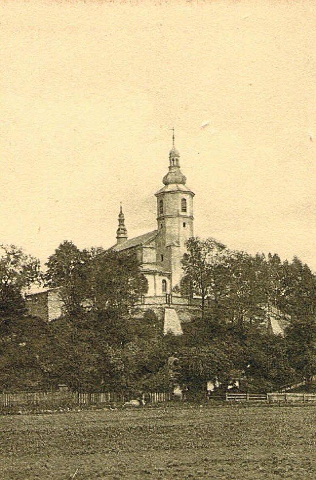 Widok kościoła św. Antoniego w Gołonogu z początku XX w.