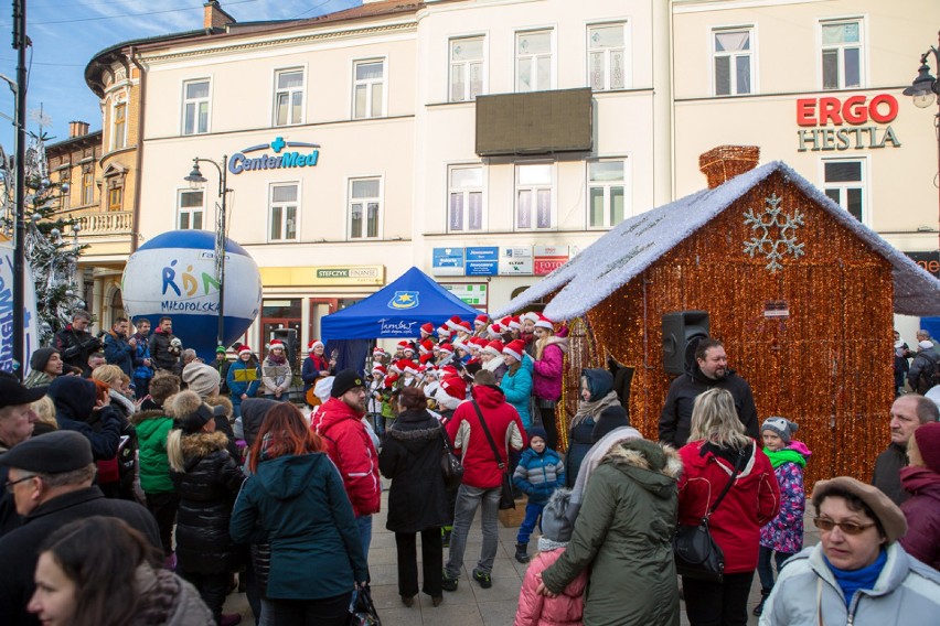 Kiermasz Świąteczny w Tarnowie(ZDJĘCIA)