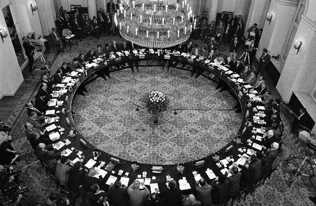 1989 &#8211; Podpisano porozumienie Okrągłego Stołu.