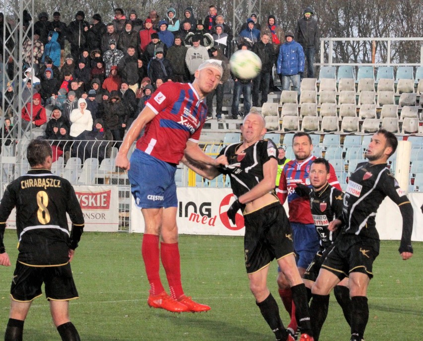 Raków Częstochowa - Polonia Bytom 1:0. Bramkę na wagę trzech punktów zdobył Malinowski [ZDJĘCIA]