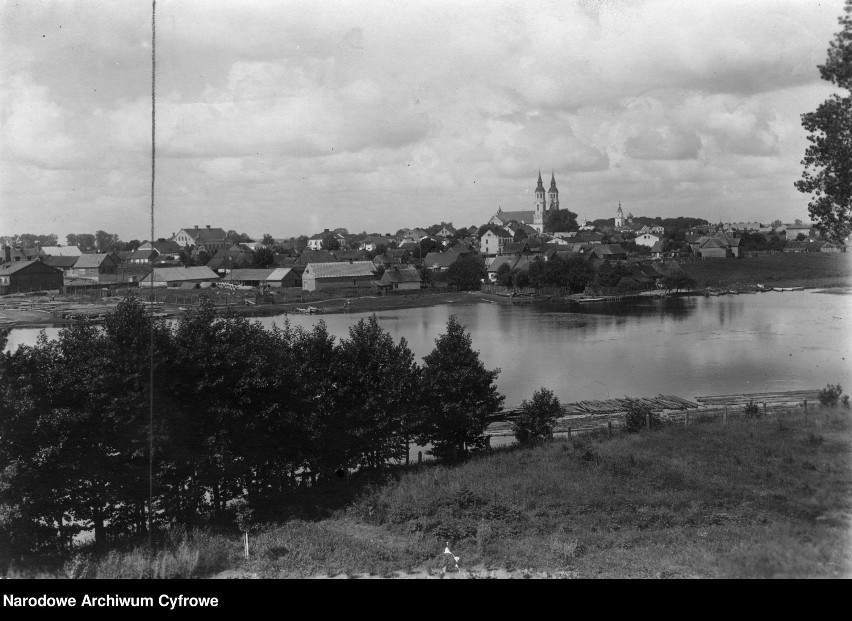 Augustów na starej fotografii. Zobacz unikalne zdjęcia z Narodowego Archiwum Cyfrowego. Tak wyglądało miasto!