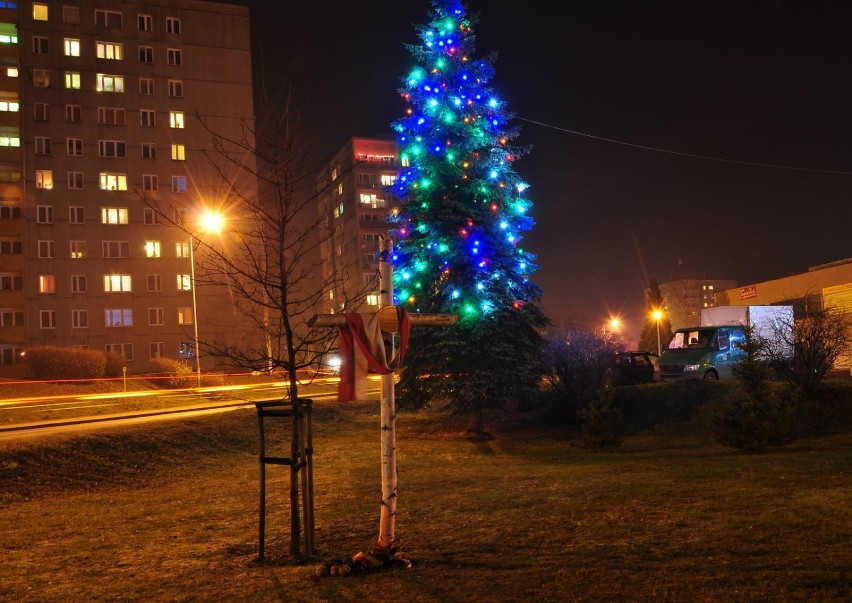 Dekoracje świąteczne w Jastrzębiu: Zobacz, jak wygląda oświetlone miasto