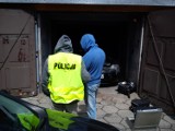Policjanci z Łodzi zatrzymali złodzieja samochodów. Odzyskano mazdę RX8 [ZDJĘCIA]