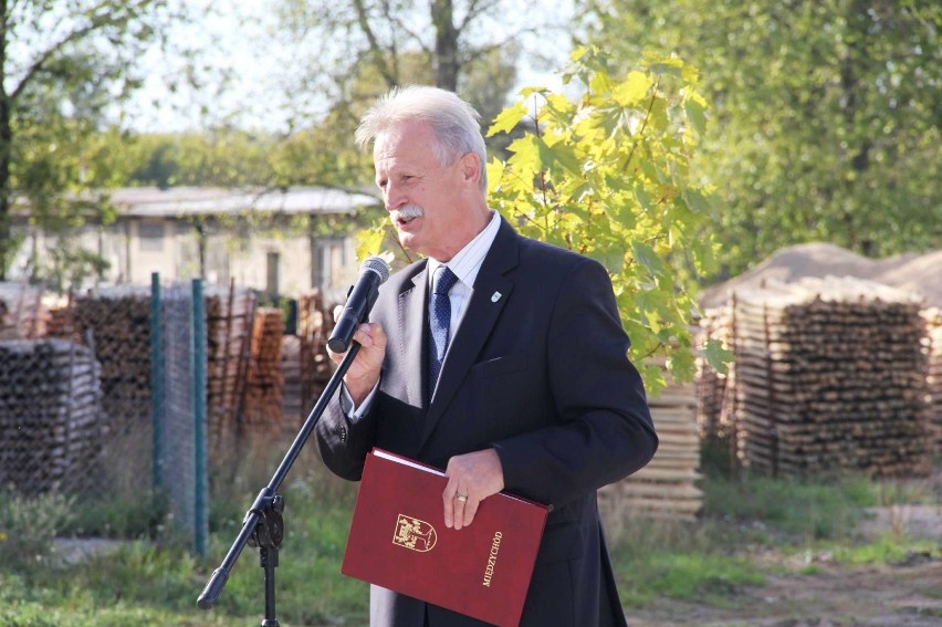 Roman Ratajczak - tablicę pamięci byłego naczelnika Miasta i...