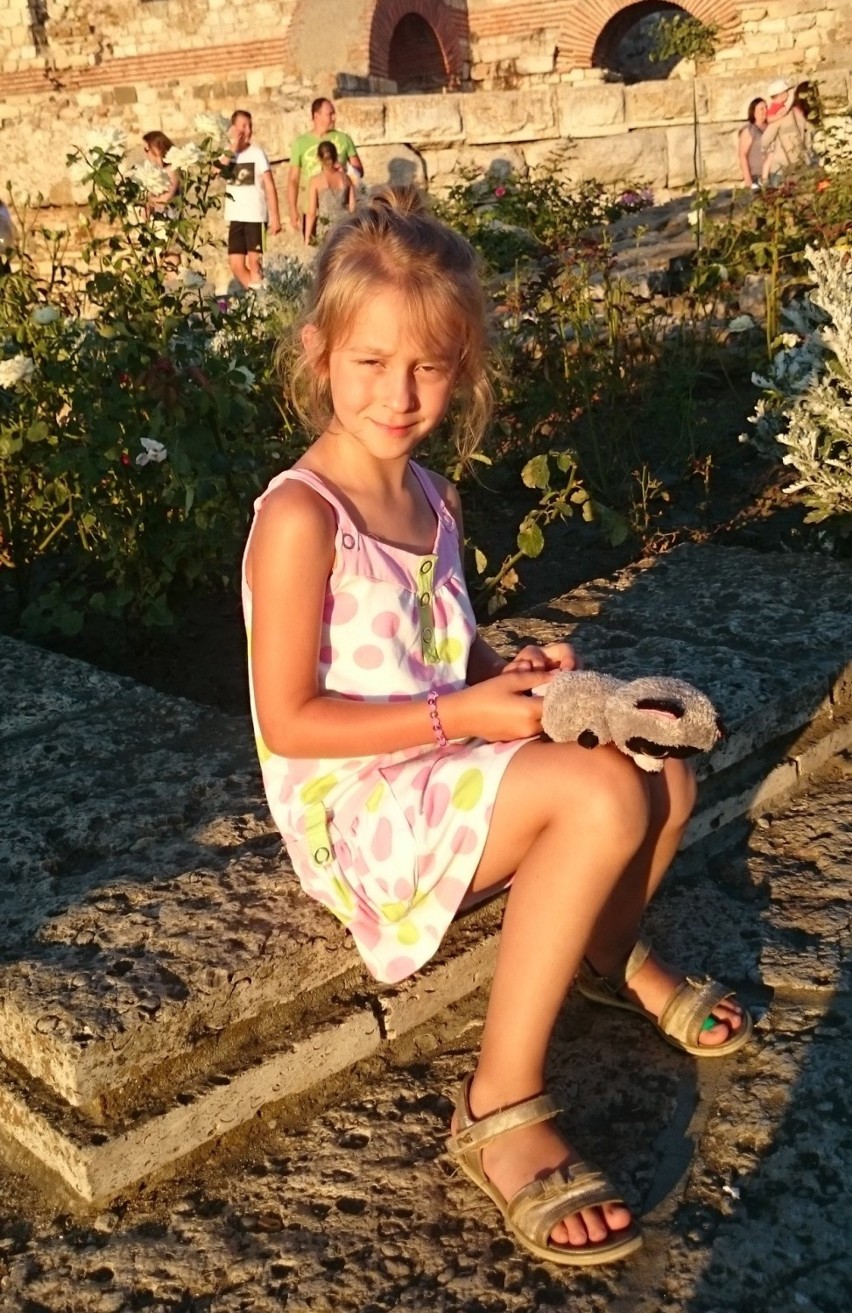 10-letnia Renia z Przemyśla walczy z rakiem mózgu. Czeka ją operacja, na którą brakuje pieniędzy. Rodzice proszę o pomoc