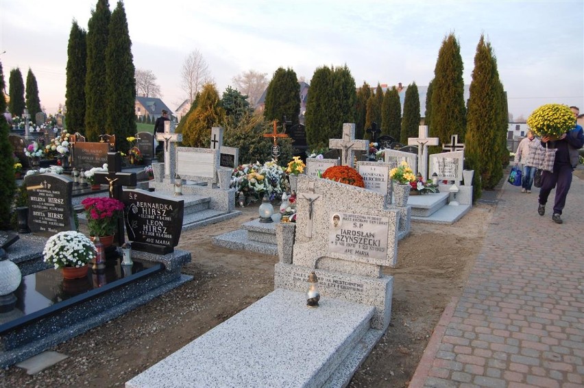 Na cmentarzu w Przodkowie