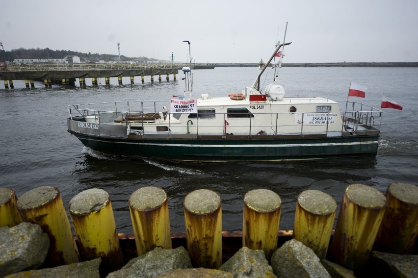 Armatorzy zablokowali port w Darłowie na dwie godziny [zdjęcia] 