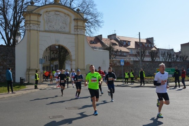 IV Półmaraton Świebody i Sulecha.

Uczestnicy tegorocznego półmaratonu przebiegną ze Świebodzina do Sulechowa.