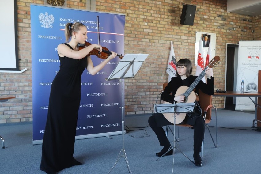 Wręczenie Medali Stulecia Odzyskanej Niepodległości.