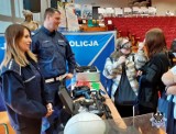 Policjanci z Wałbrzycha promowali swój zawód na targach pracy w wałbrzyskiej uczelni!