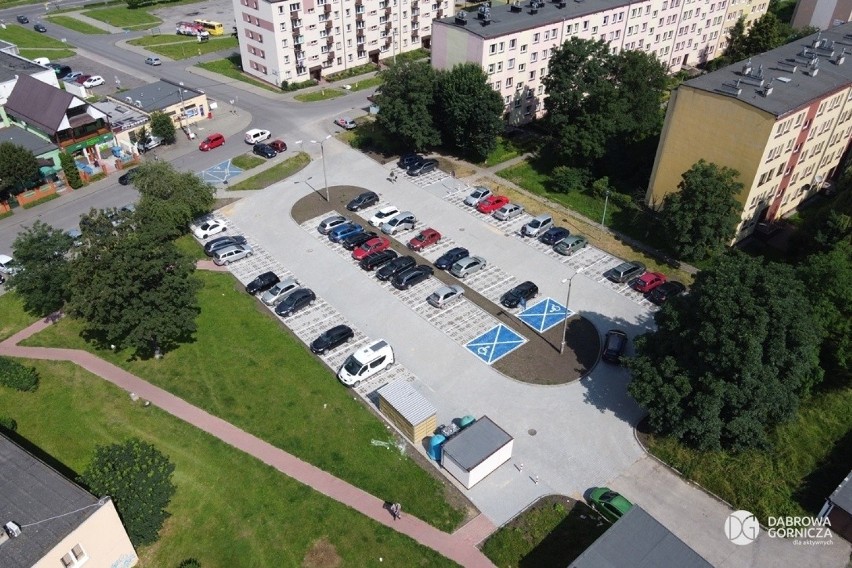 Nowe parkingi powstały w dąbrowskiej dzielnicy Gołonóg...
