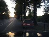 Ktoś porzucił auto? Teraz blokuje ulicę Niemierzyńską 