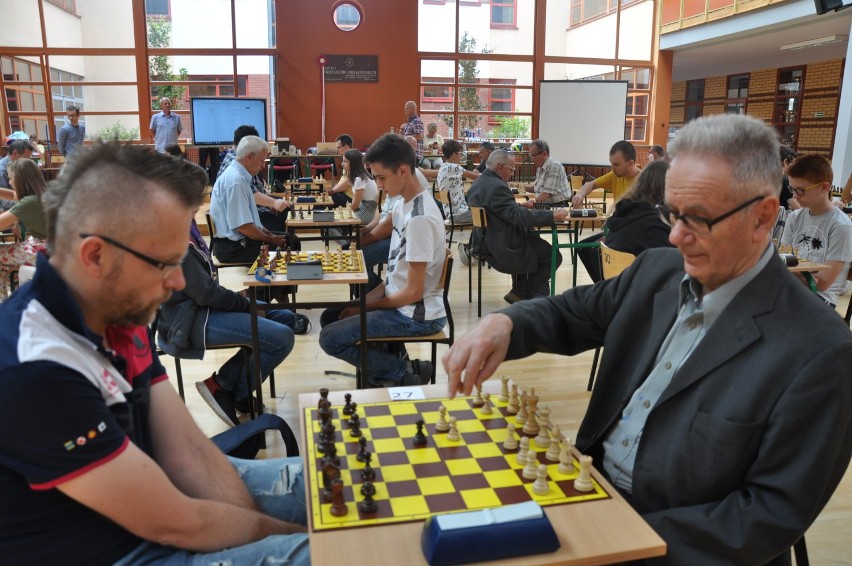 Sycowscy szachiści rywalizowali w Kobylej Górze [ZDJĘCIA]
