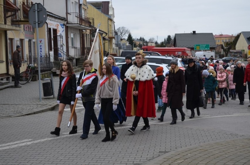 Dzień Patrona w ZSO im. Władysława Jagiełły w Urzędowie.  Zobacz zdjęcia