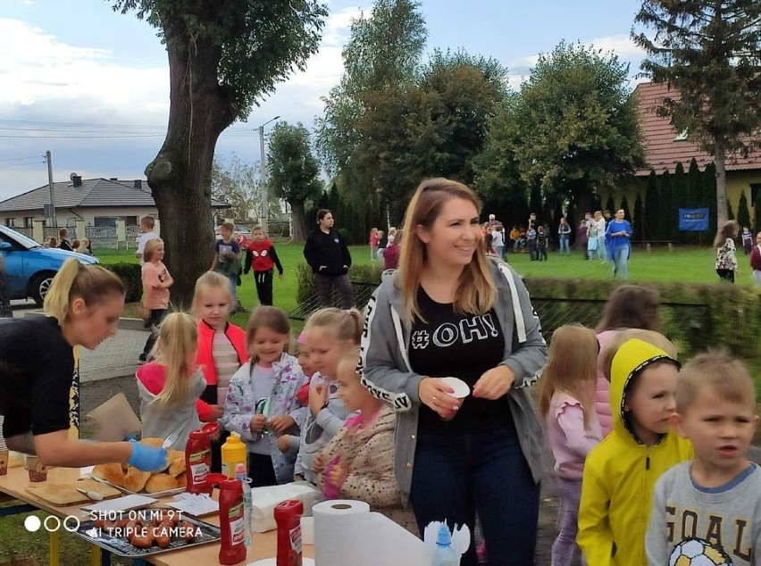 Dzień pieczonego ziemniaka w Szkole Podstawowej w...