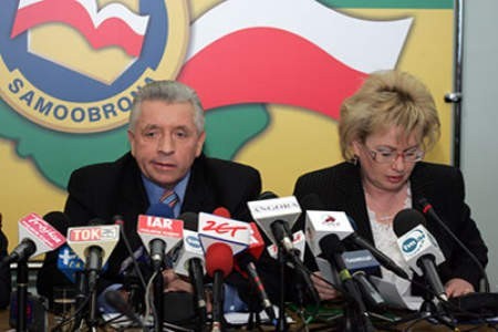 Andrzej Lepper i Małgorzata Gut podczas konferencji prasowej sprawiali wrażenie zdenerwowanych. Darek Golik/Fotorzepa