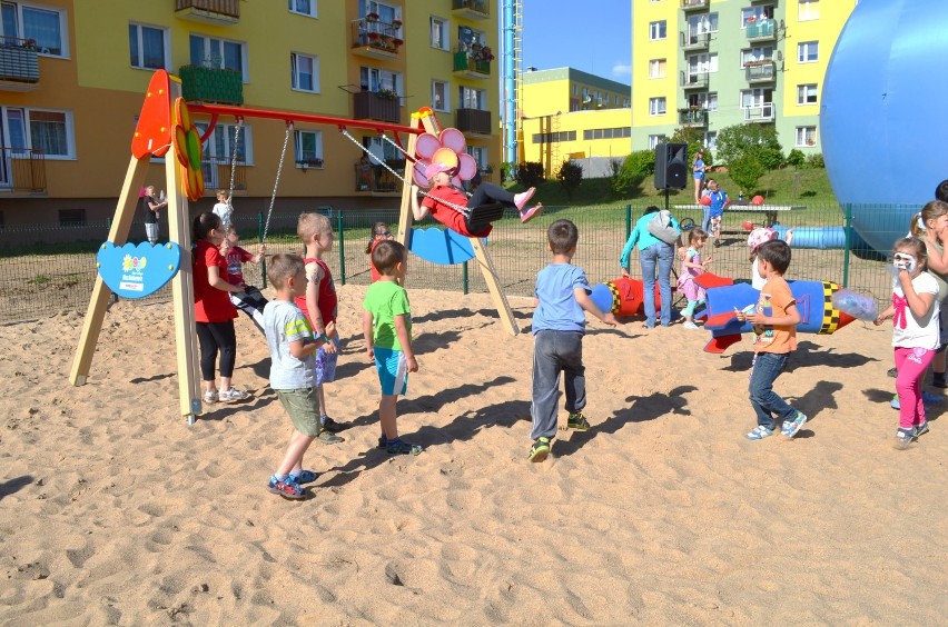 Na osiedlu Słonecznym w Sulęcinie do użytku został oddany nowoczesny plac zabaw [zdjęcia]