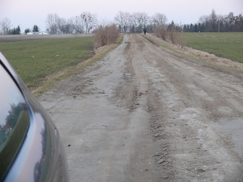 Droga do zalewu będzie wyrównana i utwardzona