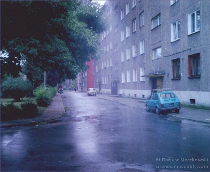 Tak wyglądały place i ulice Oświęcimia 20 lat temu. Patrząc...