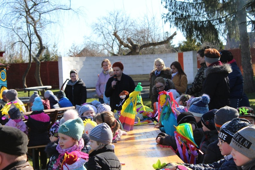 Górzyca: Przedszkolaki, młodzież, seniorzy i osoby niepełnosprawne - wszyscy razem pożegnali zimę i powitali wiosnę