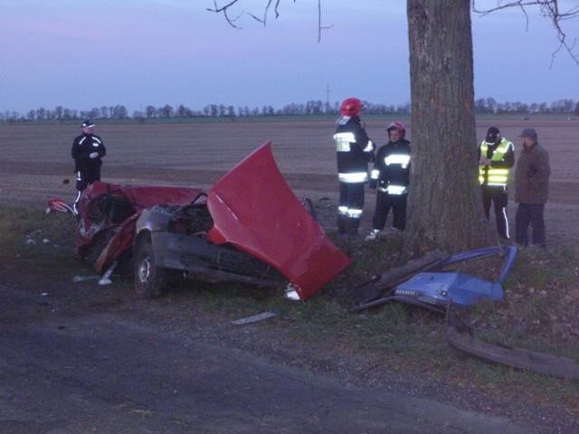 Wypadki w Poznaniu i okolicy - relacje, zdjęcia, utrudnienia w ruchu