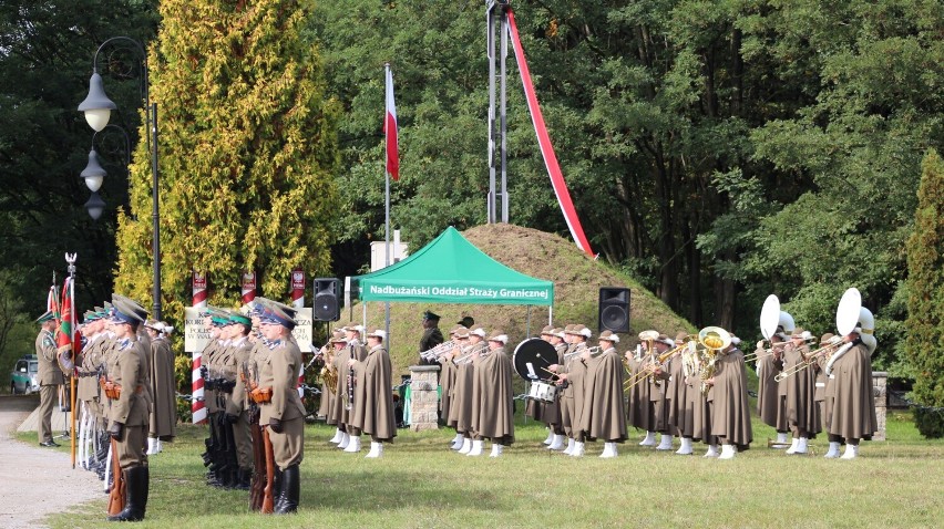 To były niezwykle uroczyste obchody 83. rocznicy bitwy pod Wytycznem. Prawdziwą gratką była rekonstrukcja bitwy. Zobacz zdjęcia